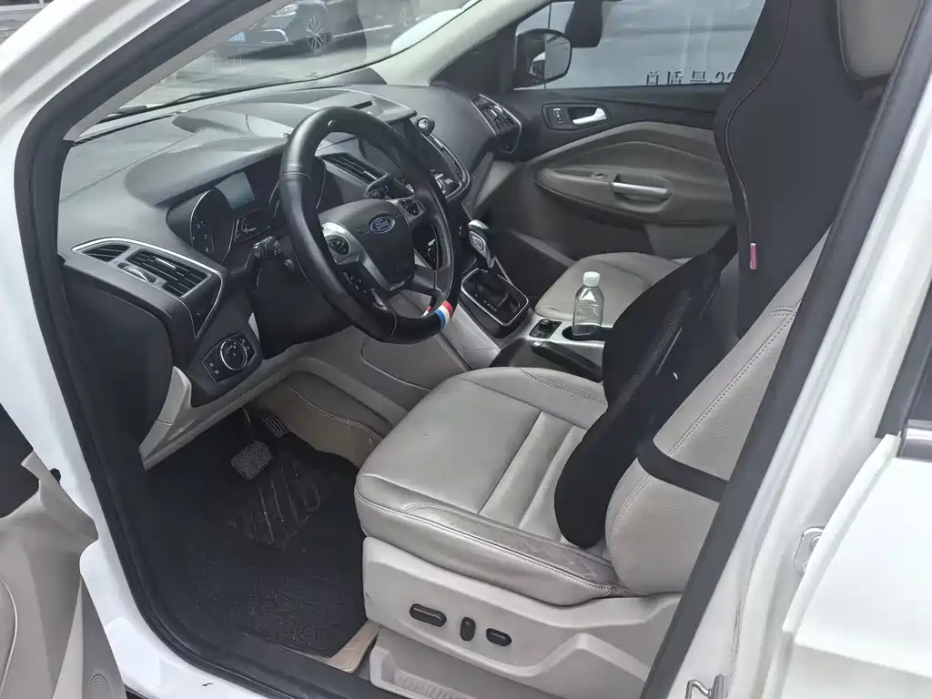 Ford Kuga — миниатюра 6