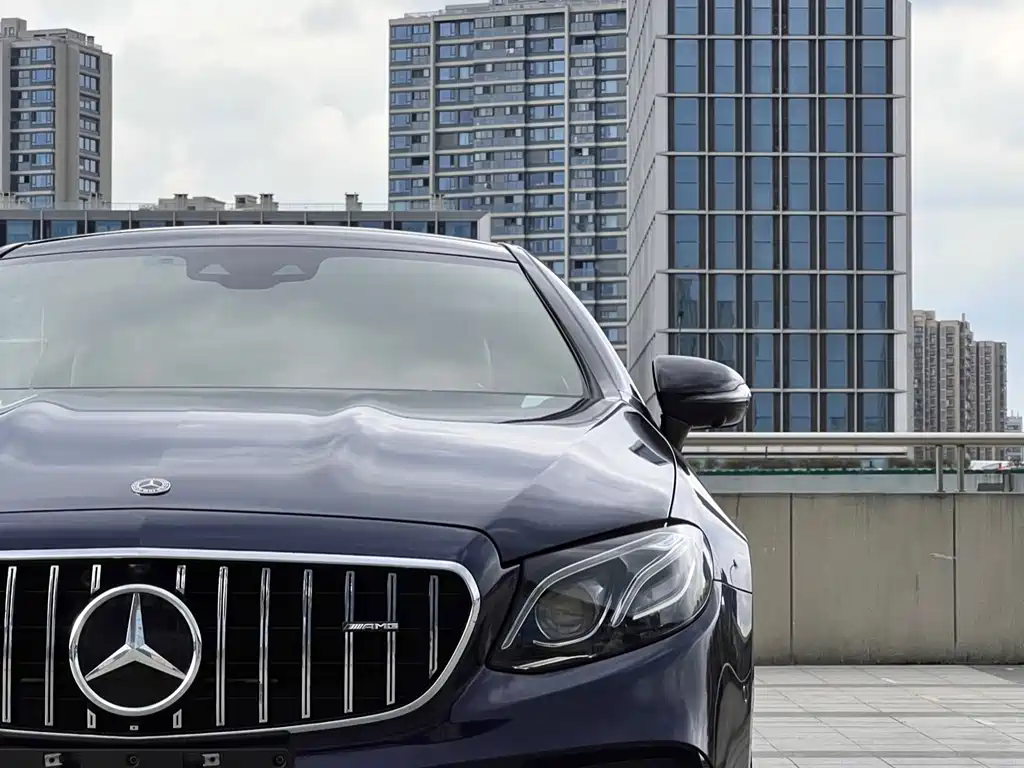 MERCEDES-BENZ E CLASS AMG