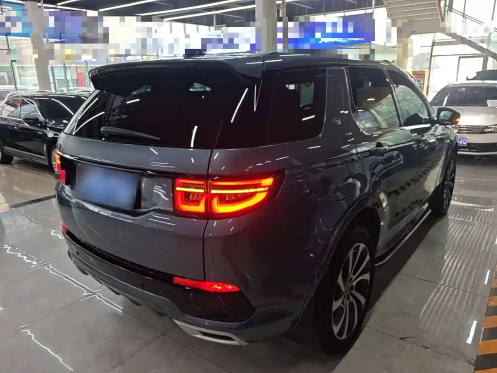 Land Rover Discovery Sport — миниатюра 7