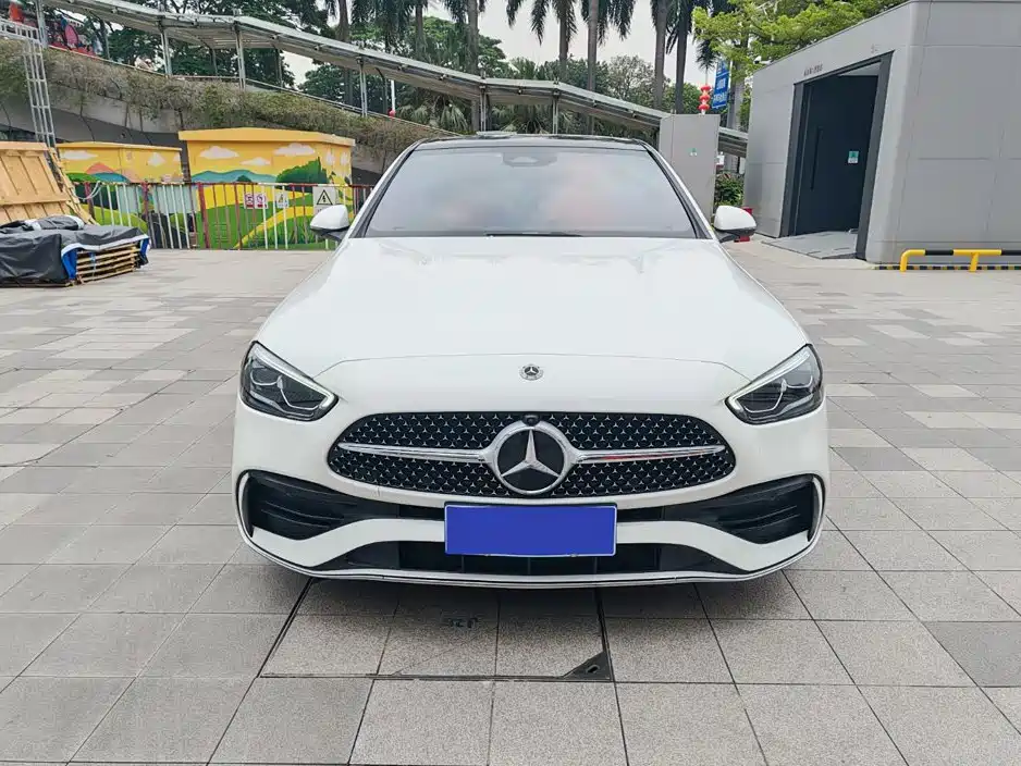 Mercedes-Benz C-Class — миниатюра 2