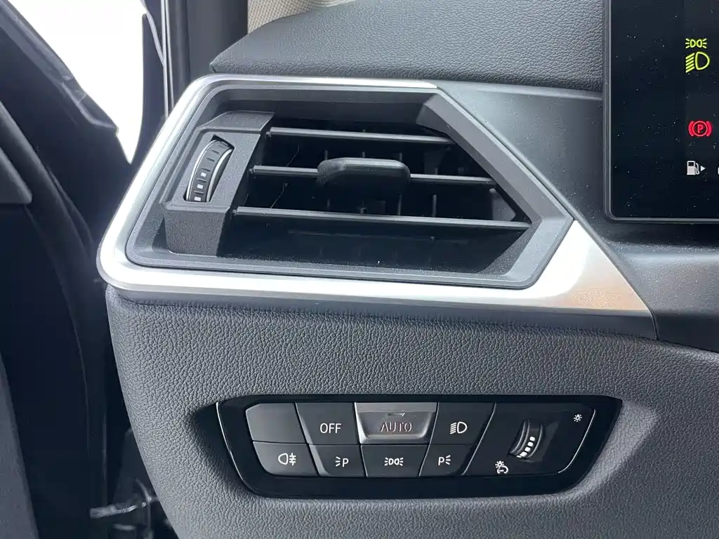 BMW 3 Series — миниатюра 14