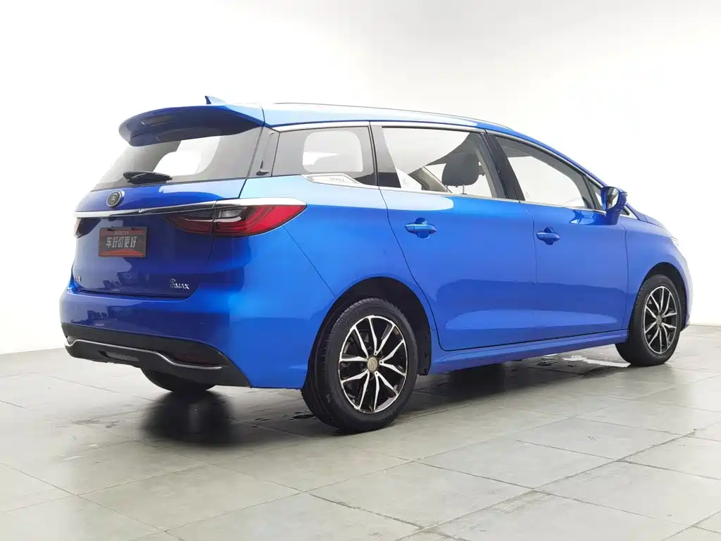 BYD MAX — миниатюра 2