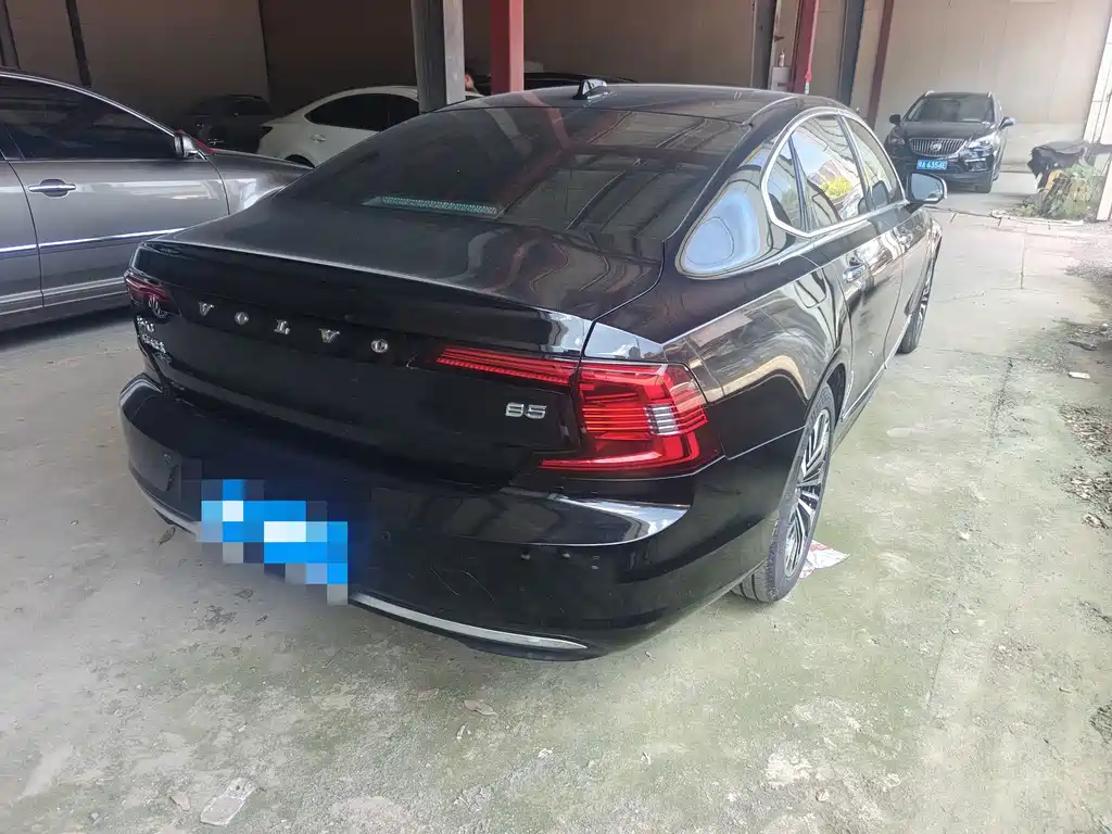 Volvo S90 — миниатюра 4