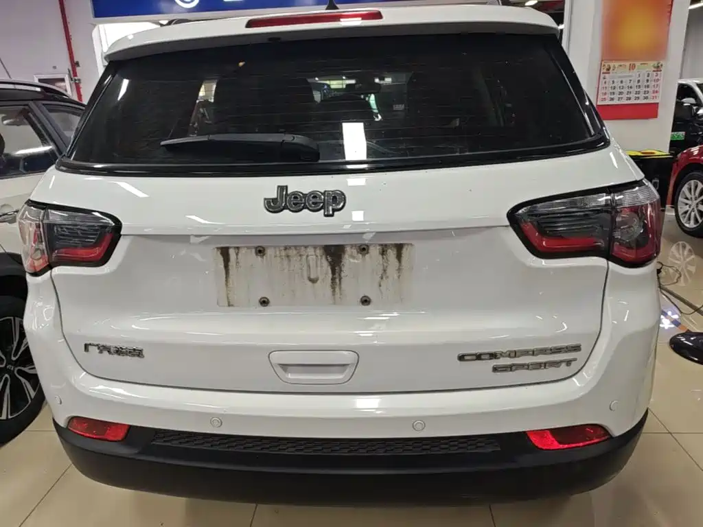 Jeep Compass — миниатюра 6