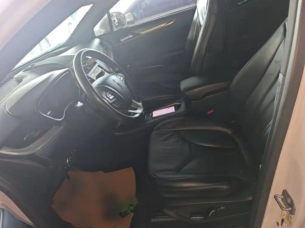 Lincoln MKC — миниатюра 15