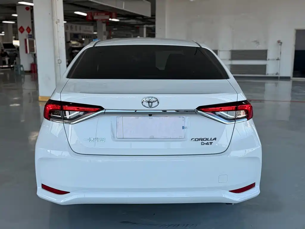 Toyota Corolla — миниатюра 8