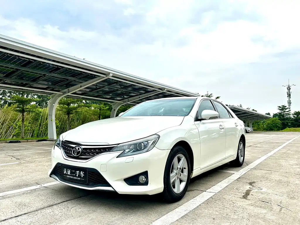 Toyota Reiz 2013 2.5V