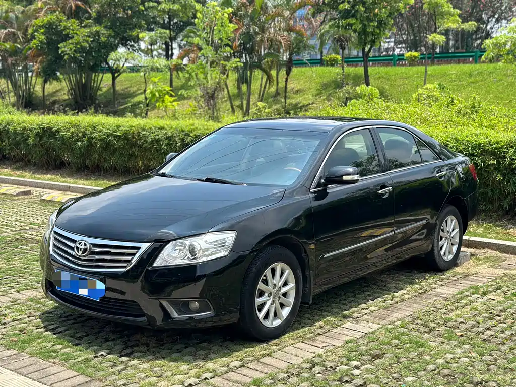 Купить Toyota Camry