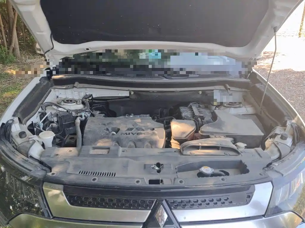 Mitsubishi Outlander — миниатюра 21