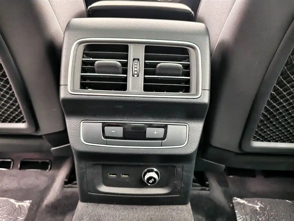 Audi Q5L 2024 40 TFSI Luxury