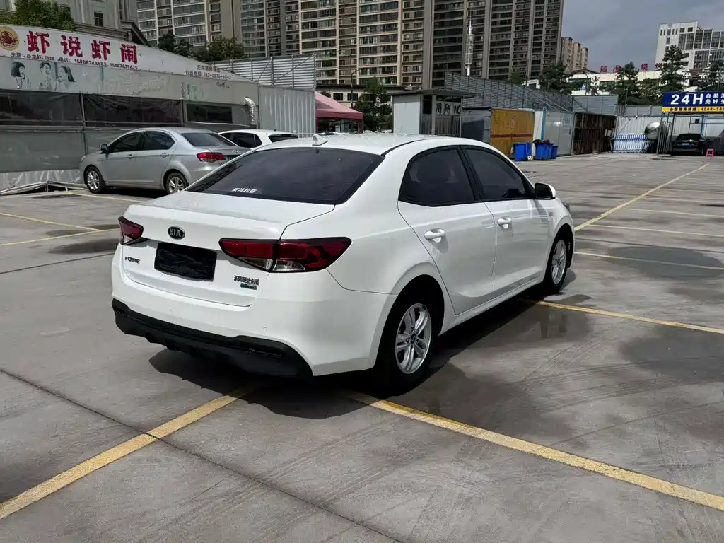 Kia Forte — миниатюра 9