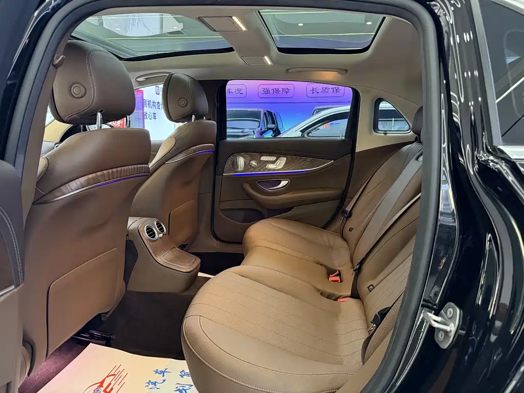 Mercedes-Benz E-Class — миниатюра 7