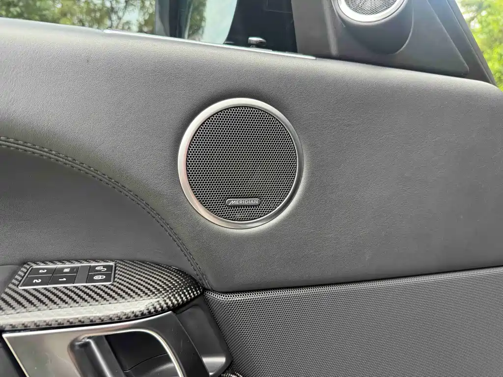 Land Rover Range Rover — миниатюра 10