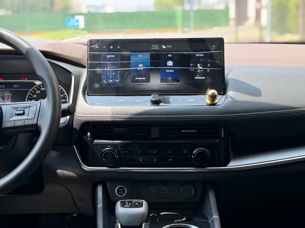 Nissan X-Trail — миниатюра 11