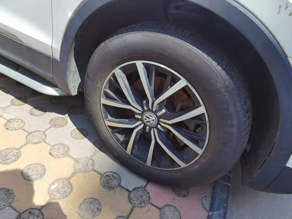 Volkswagen Tiguan L — миниатюра 24