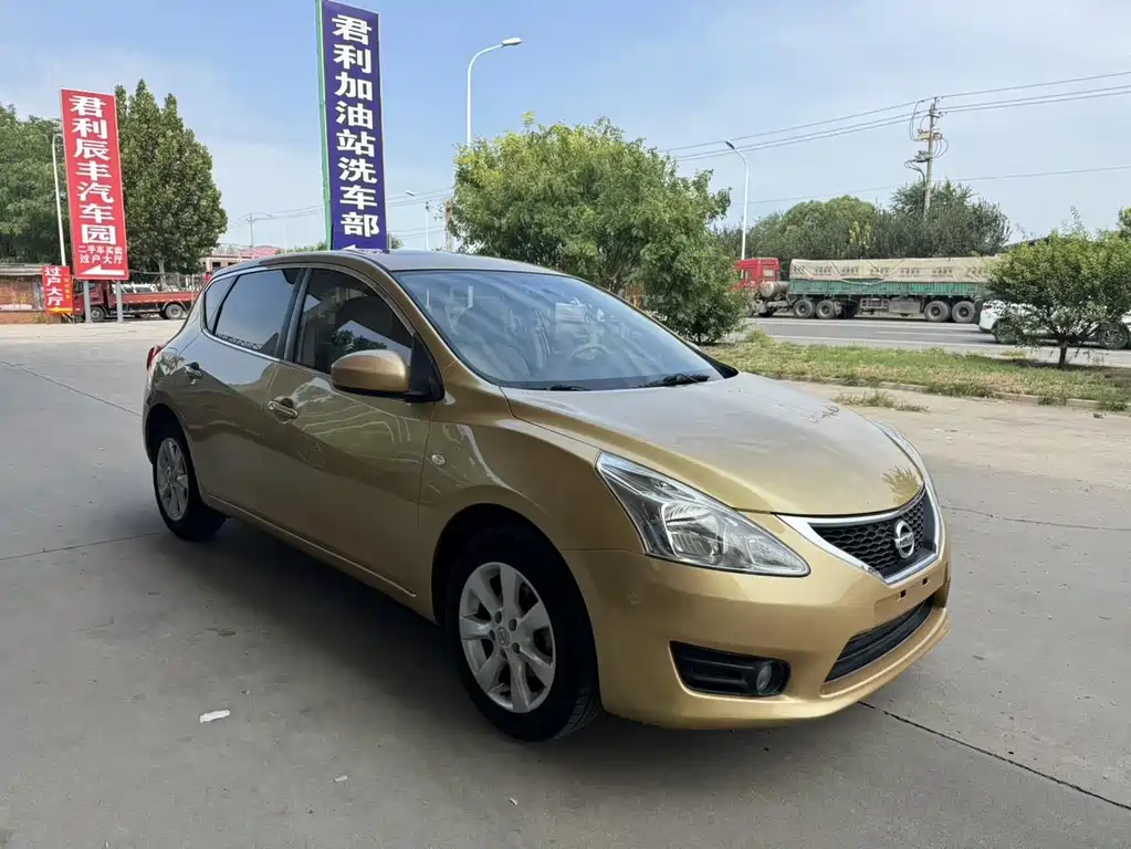 Nissan Tiida — миниатюра 3
