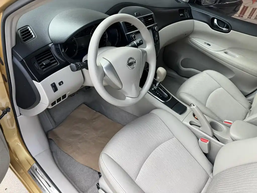 Nissan Tiida — миниатюра 10