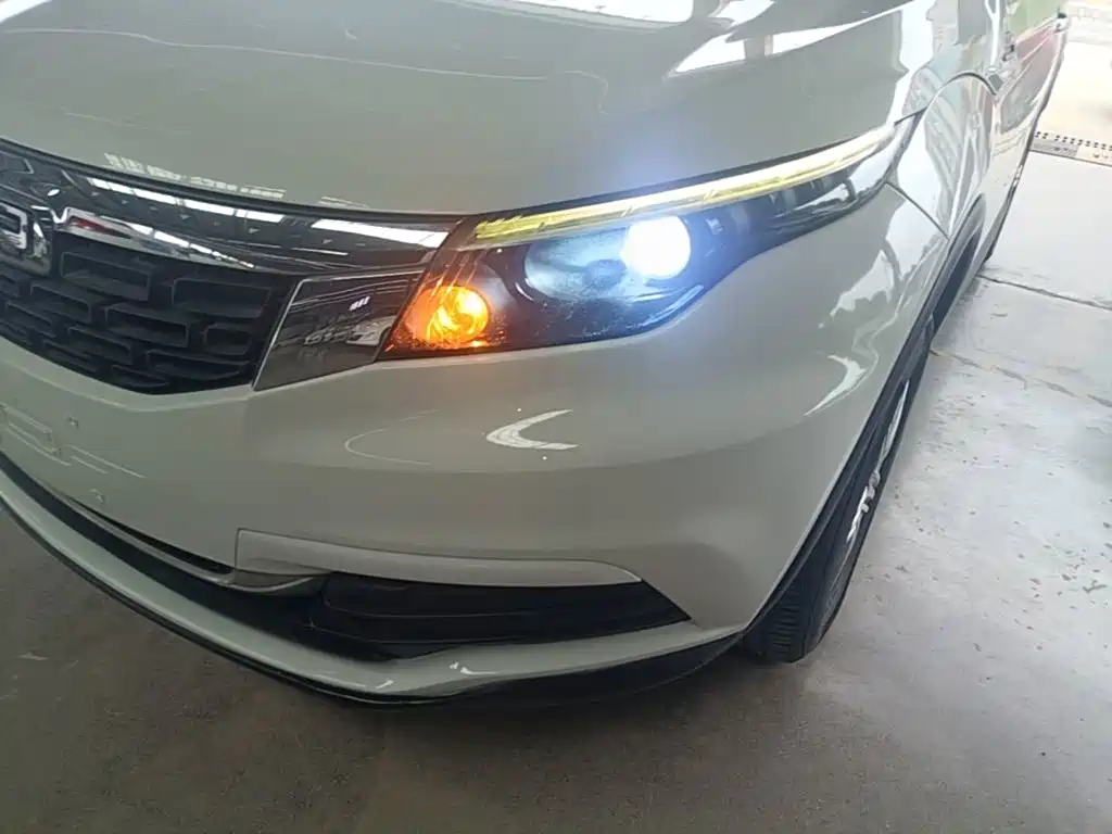 Qoros Qoros 5 — миниатюра 24