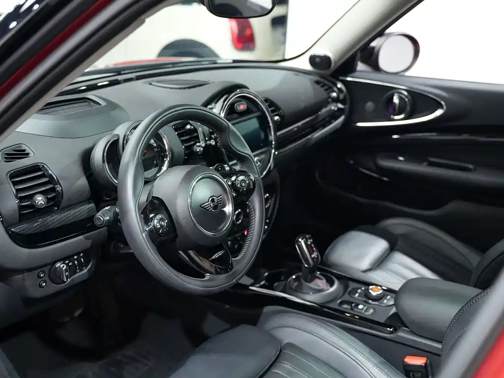 MINI Mini Clubman — миниатюра 8