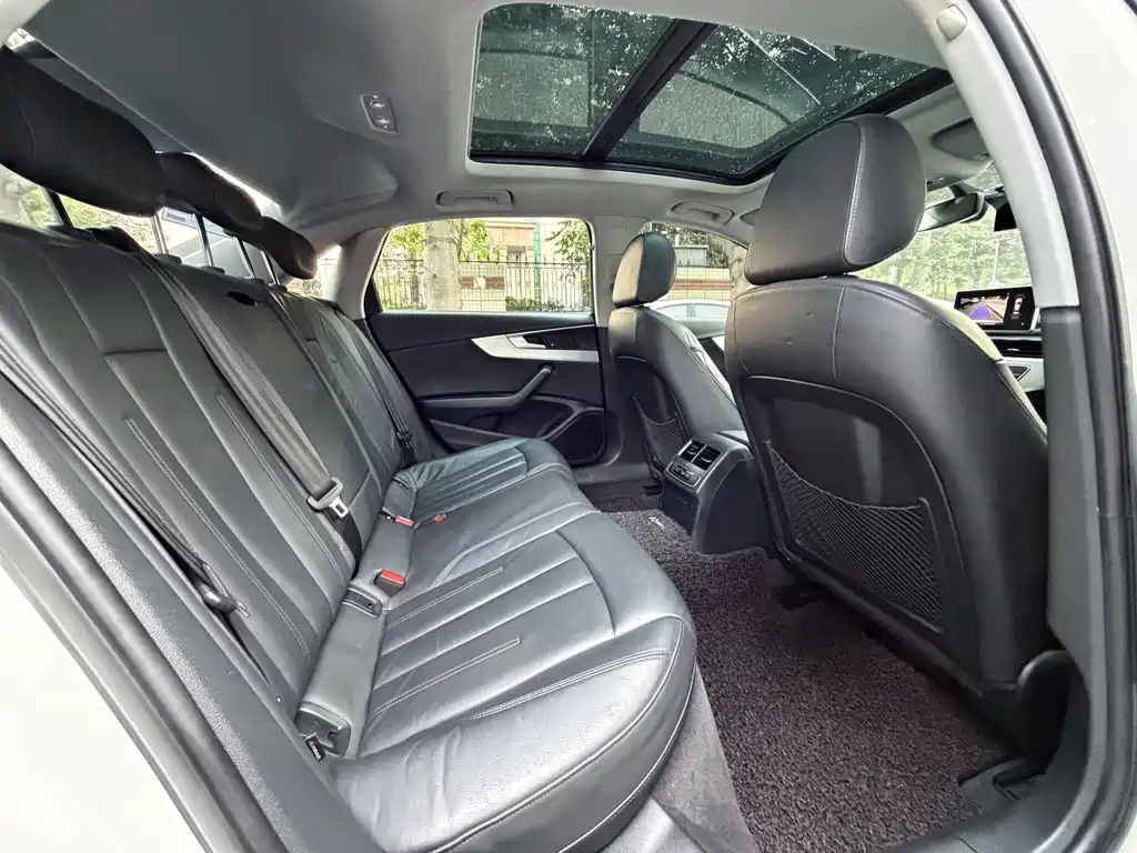 Audi A4L — миниатюра 21
