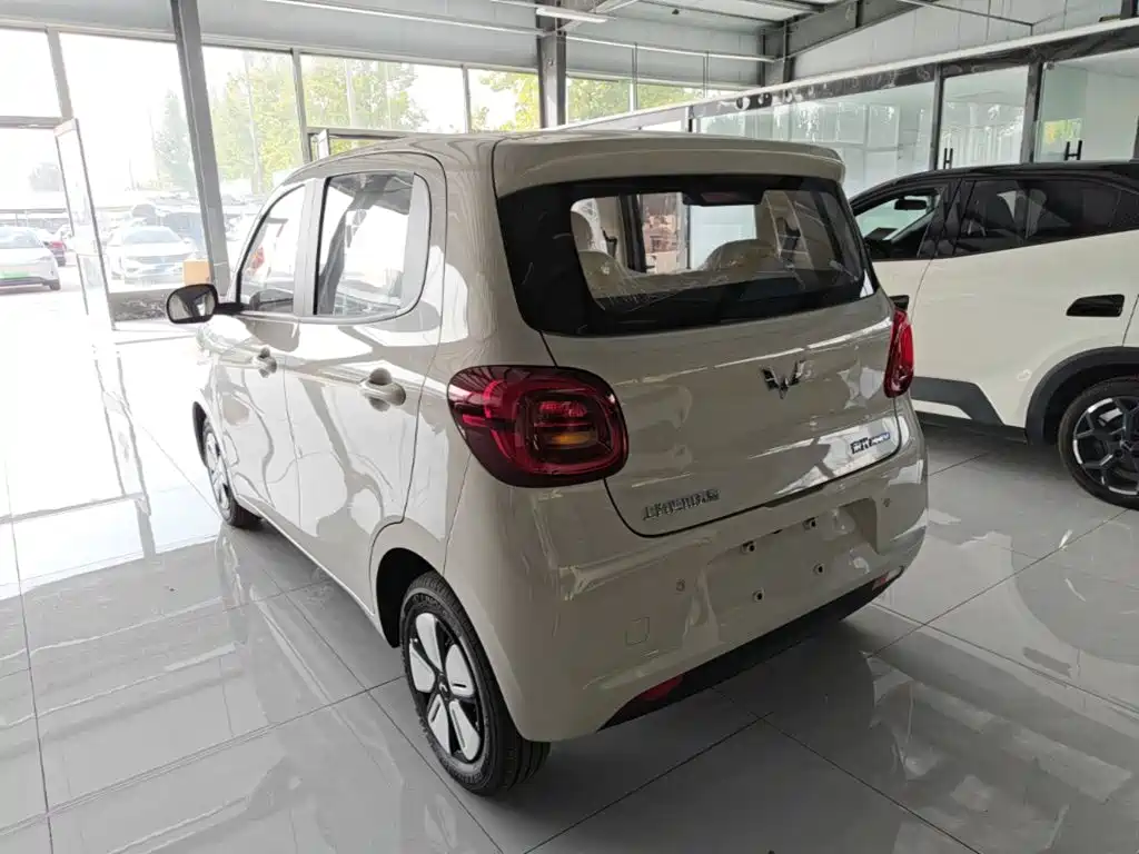 Wuling MINIEV — миниатюра 5