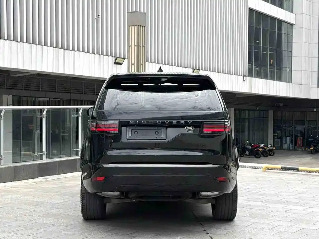 Land Rover Discovery — миниатюра 12
