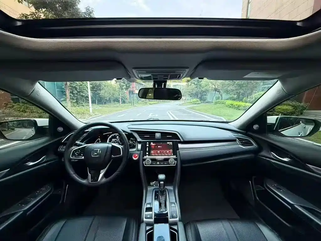 Honda Civic — миниатюра 5
