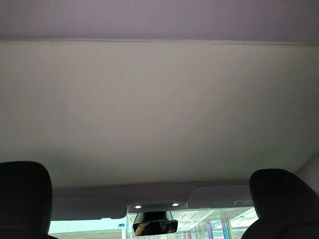 Tesla Model 3 — миниатюра 18