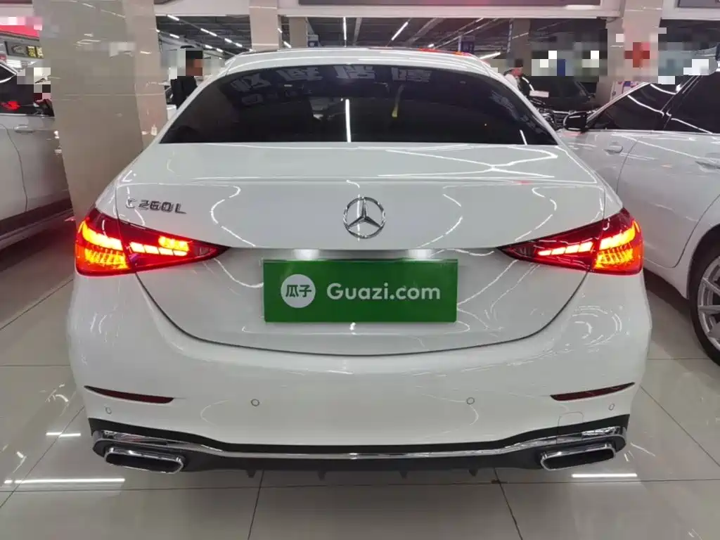 Mercedes-Benz C-Class — миниатюра 6