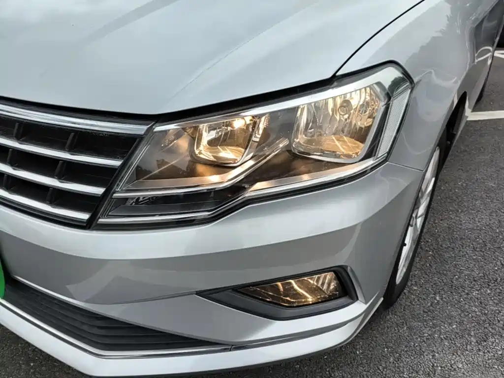 Volkswagen Jetta — миниатюра 24