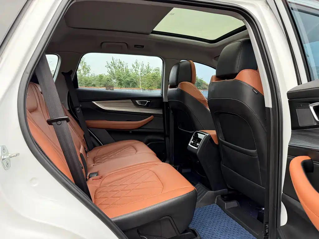 Chery Tiggo 8 PLUS — миниатюра 11