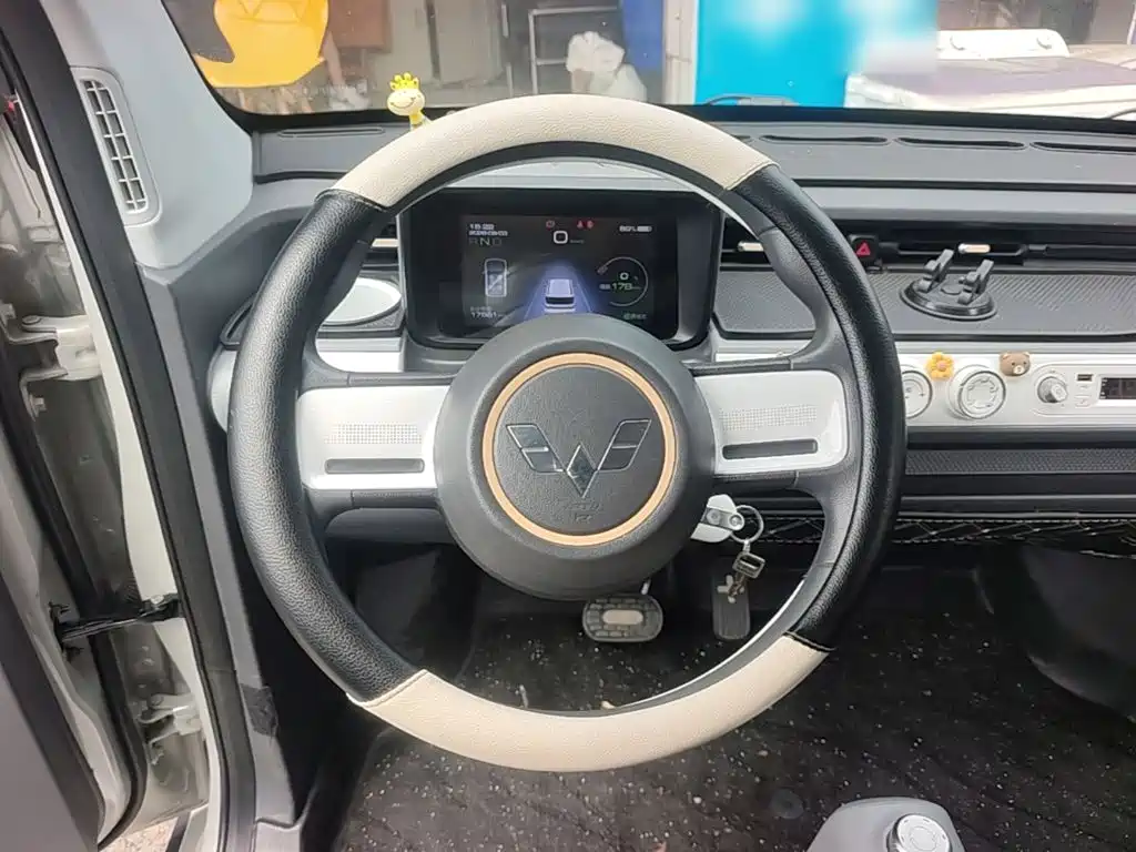 Wuling MINIEV — миниатюра 11