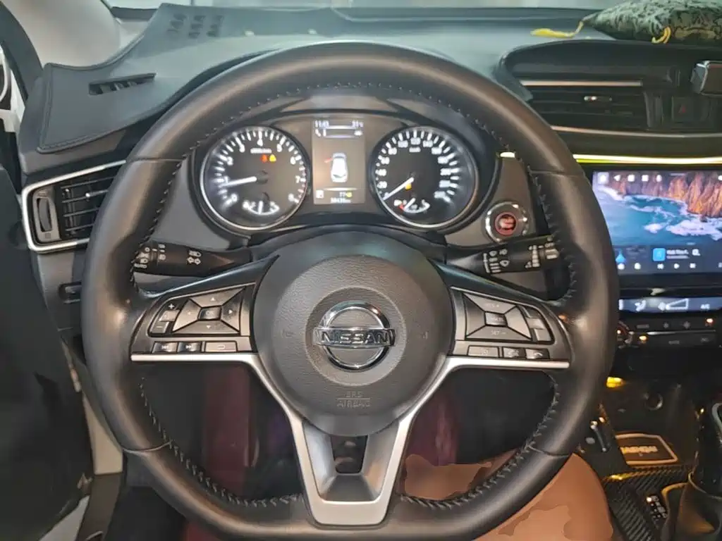 Nissan Qashqai — миниатюра 11