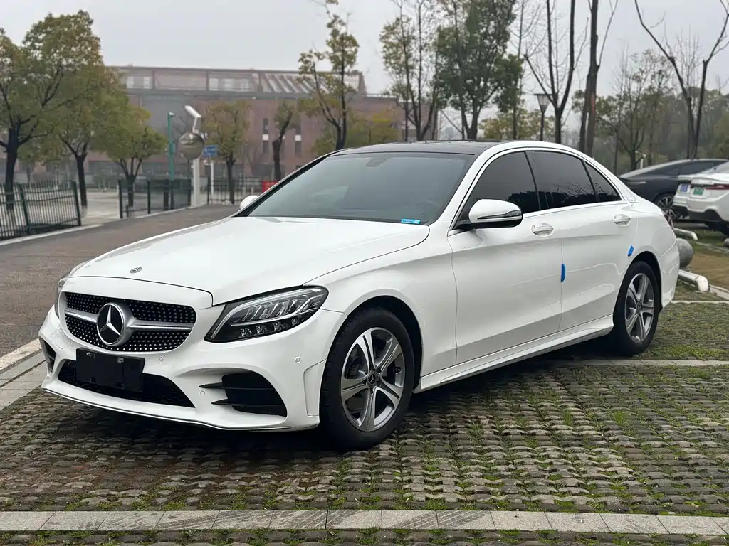 Mercedes-Benz C-Class 2020