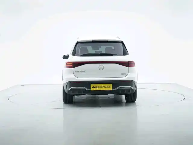 Mercedes-Benz EQB — миниатюра 2