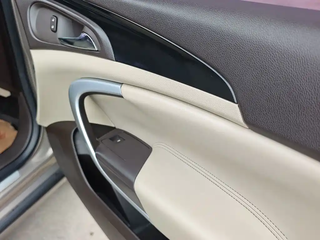 Buick Regal — миниатюра 11