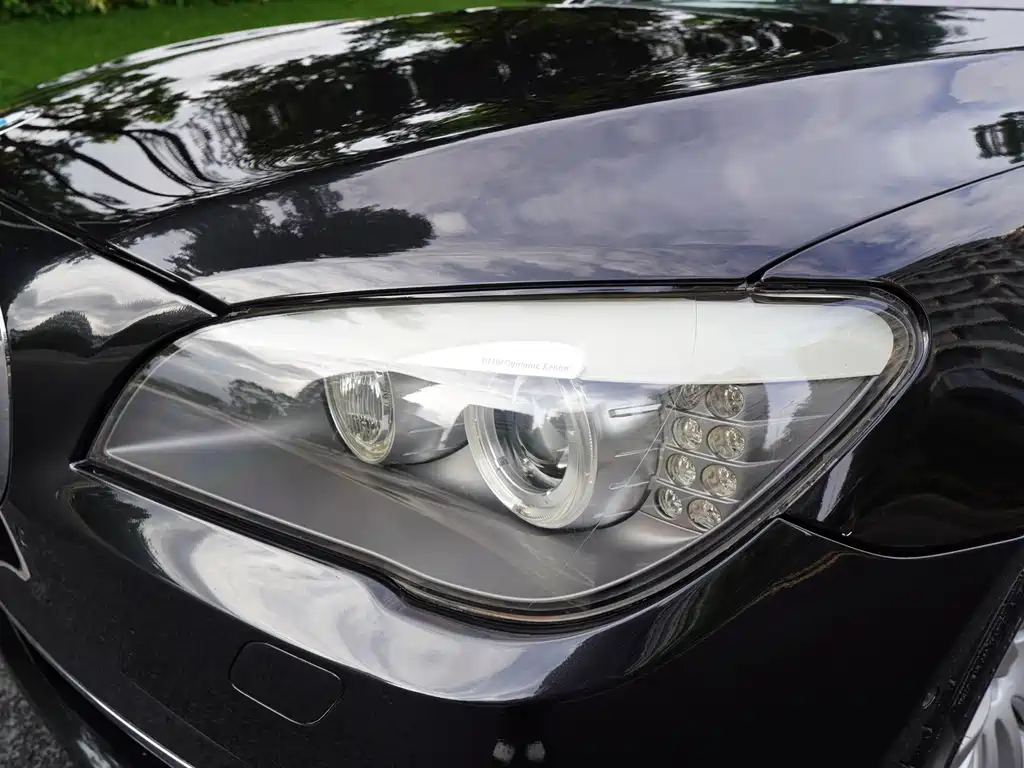 BMW 7 Series — миниатюра 18