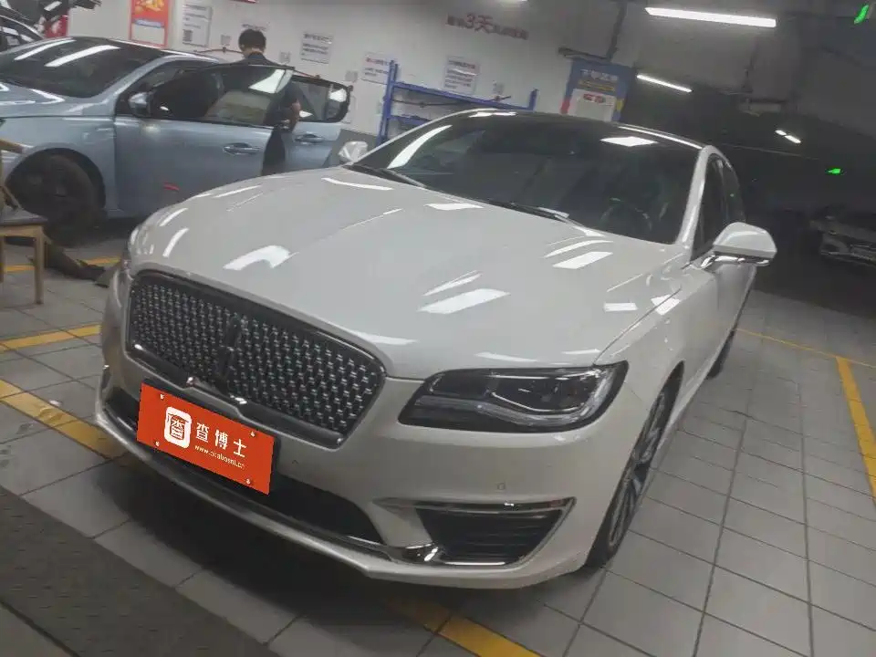 Lincoln MKZ
