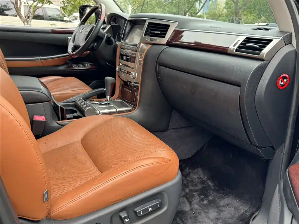 Lexus LX — фотографии объявления, Фото 18