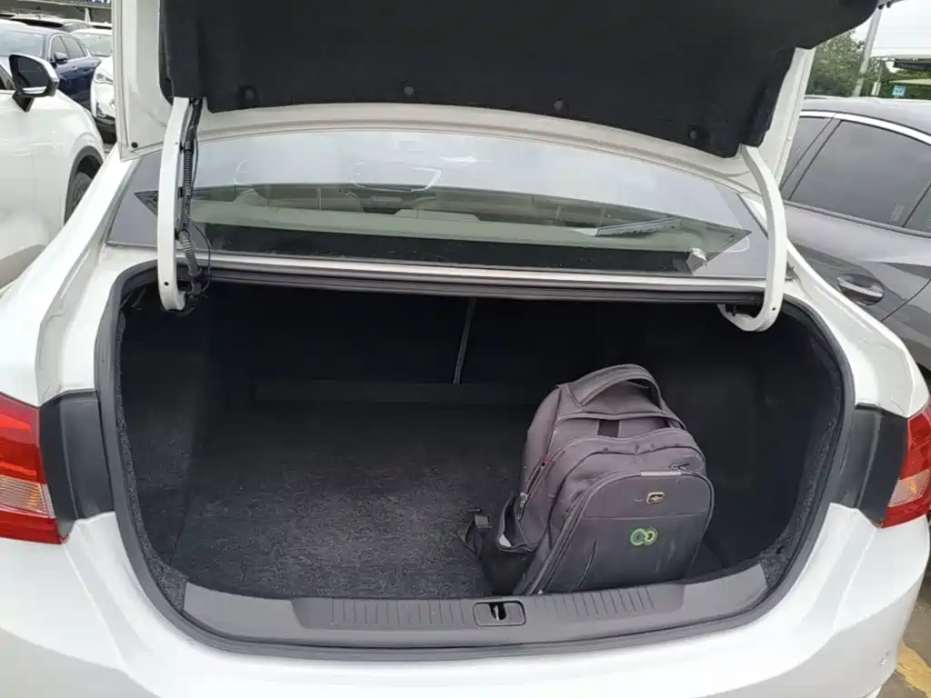 Buick Excelle — миниатюра 19