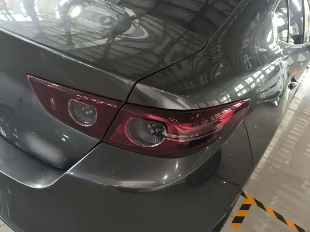 Mazda 3 Axela — миниатюра 8