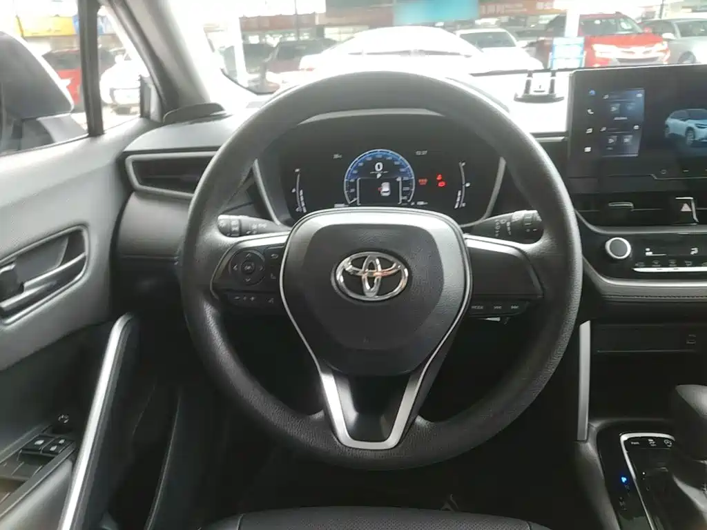 Toyota Frontlander — миниатюра 11