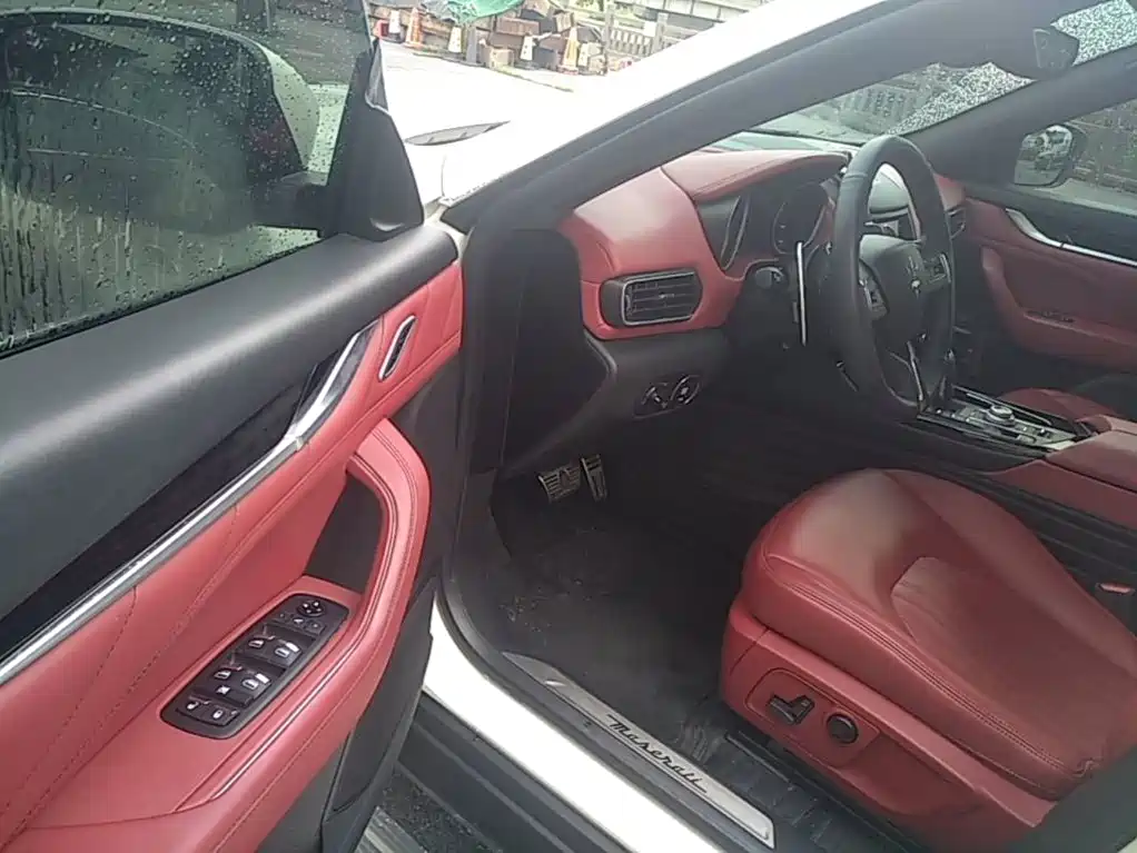 Maserati Levante — миниатюра 16
