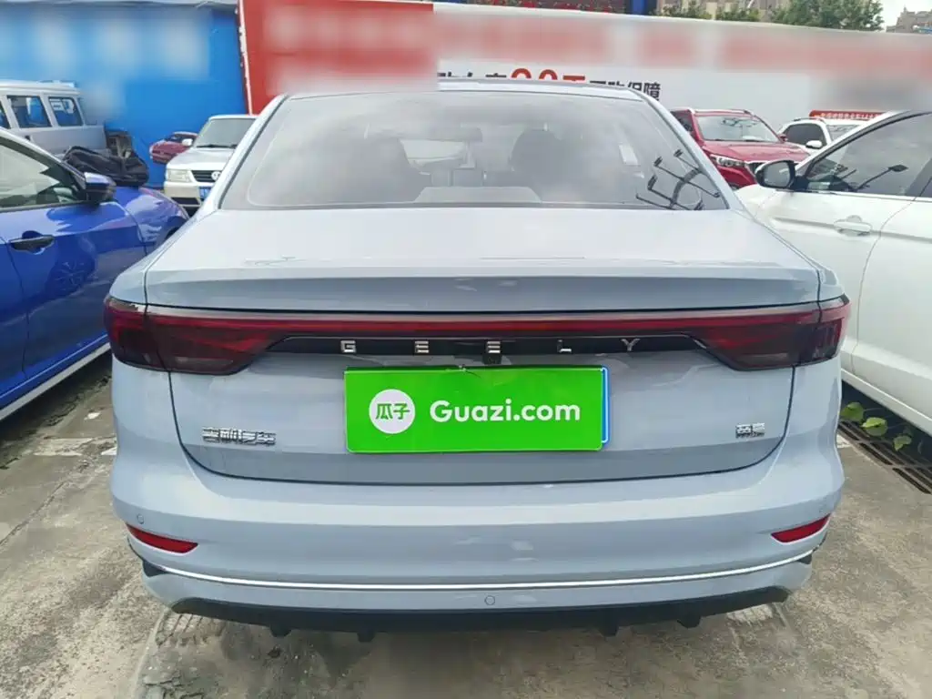 Geely Emgrand — миниатюра 6