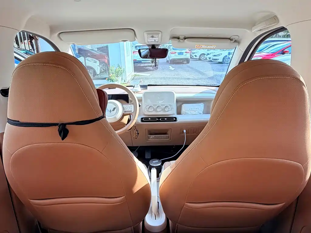Wuling MINIEV — миниатюра 13