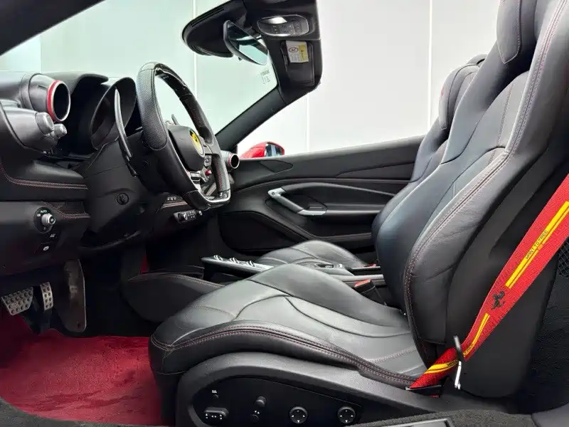 Ferrari F8 — миниатюра 6