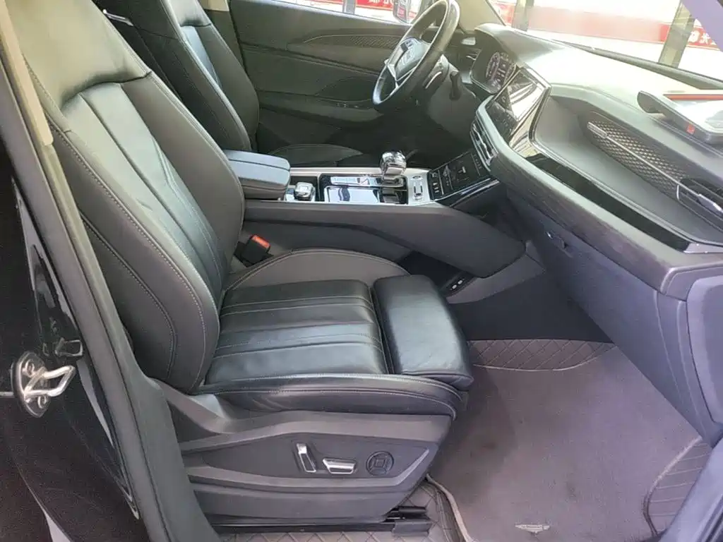 Audi Q6 — миниатюра 25
