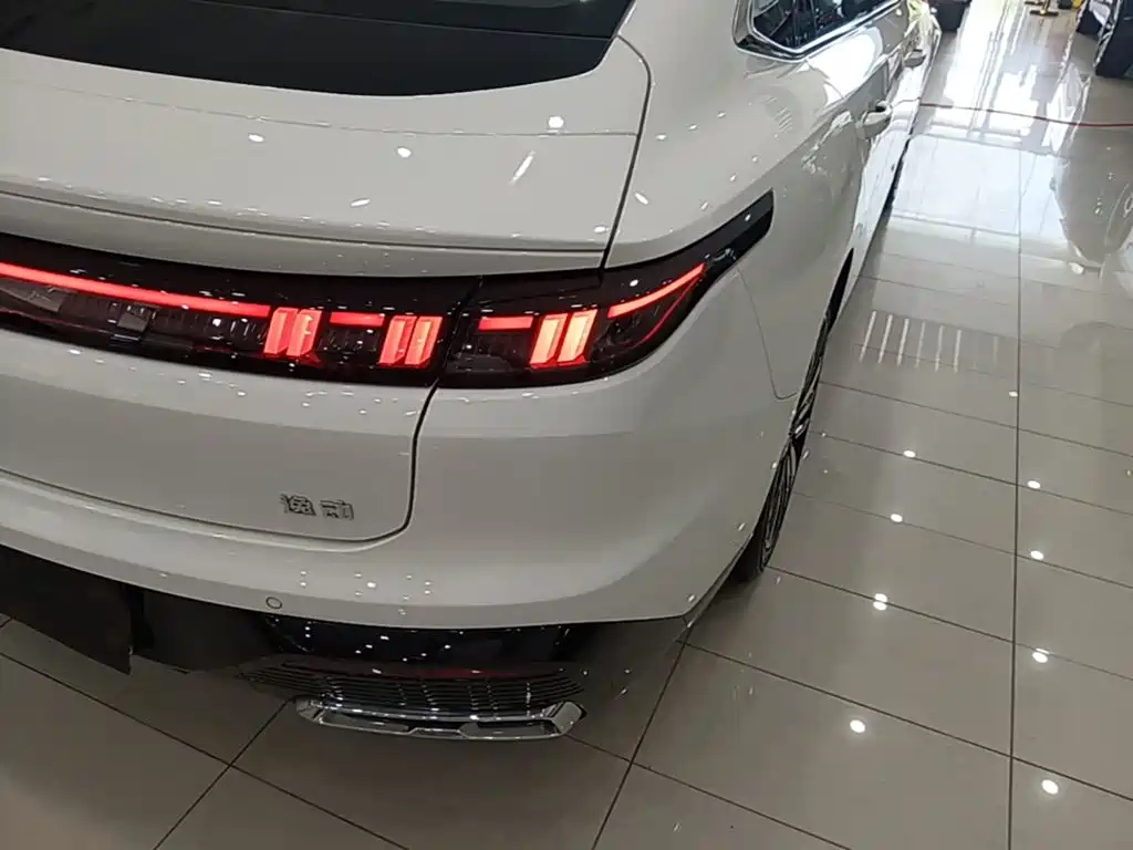 Changan Eado — миниатюра 8