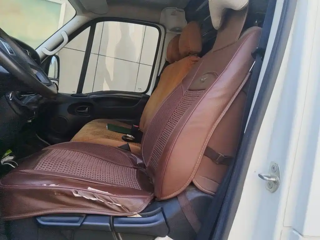 IVECO Ousheng — миниатюра 15
