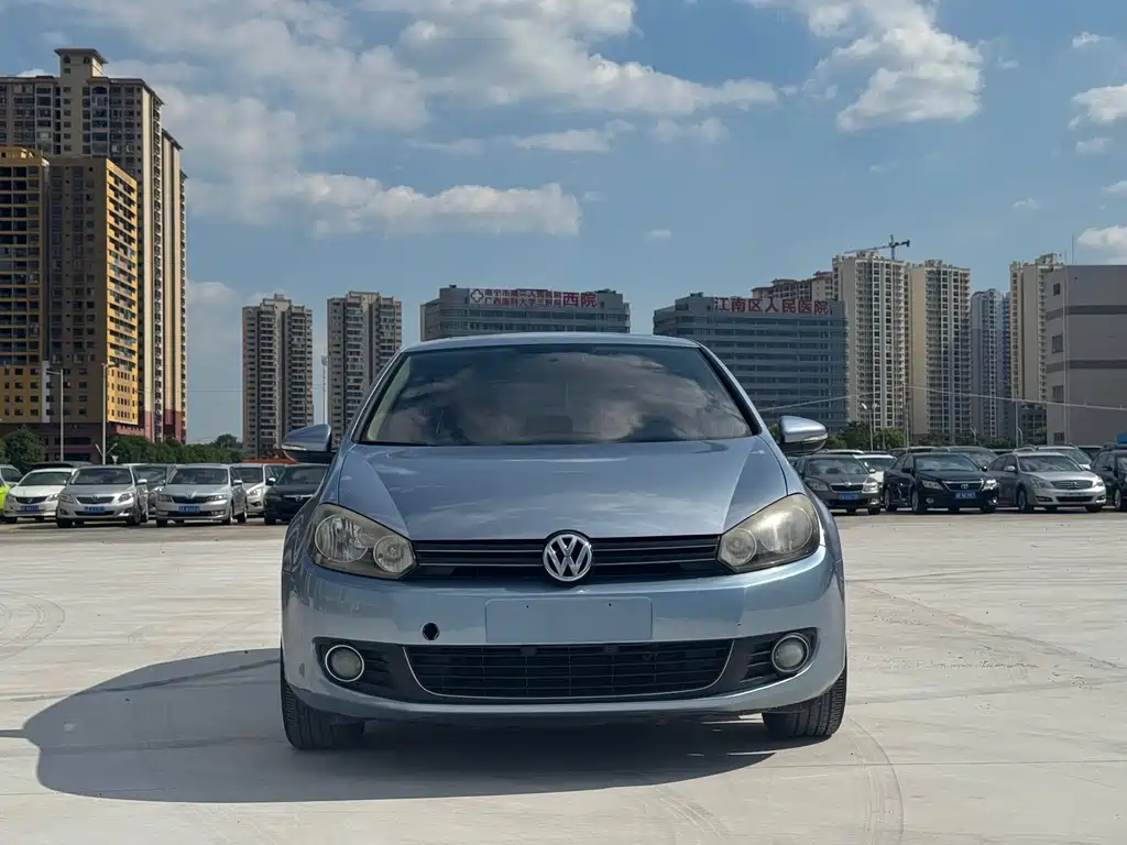 Volkswagen Golf — миниатюра 2